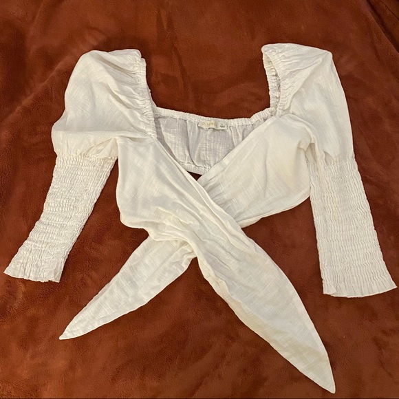 O. Vianca Cropped White Tie Front Top - Picture 2 of 4